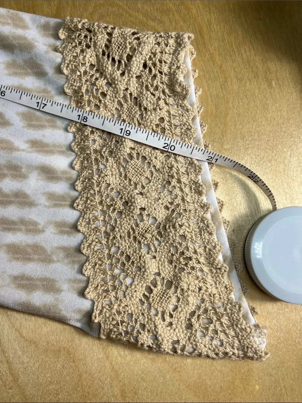 Michael Kors Beige and White Patterned Crochet-Trim Mini Dress size XL - Picture 5 of 9